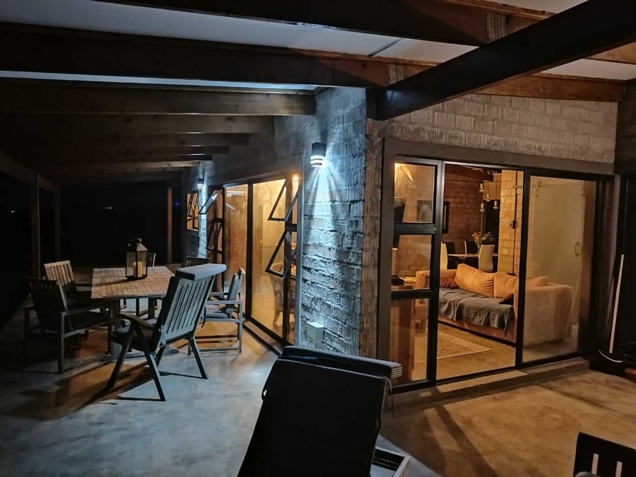 2 Bedroom Property for Sale in Cannon Rocks Eastern Cape
